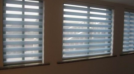 找上海冠毅窗飾-辦公卷簾-百葉窗-百葉簾制作廠家的柔紗簾材料-上海柔紗簾批發價格價格、圖片、詳情,上一比多_一比多產品庫